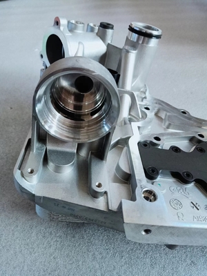 5569573 oil cooler